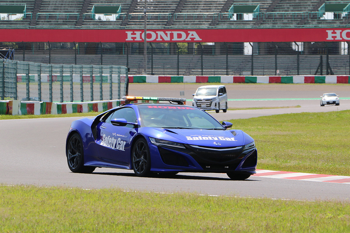 Honda NSX ※ Exhibited inside WATER PARK AQUA ADVENTURE
