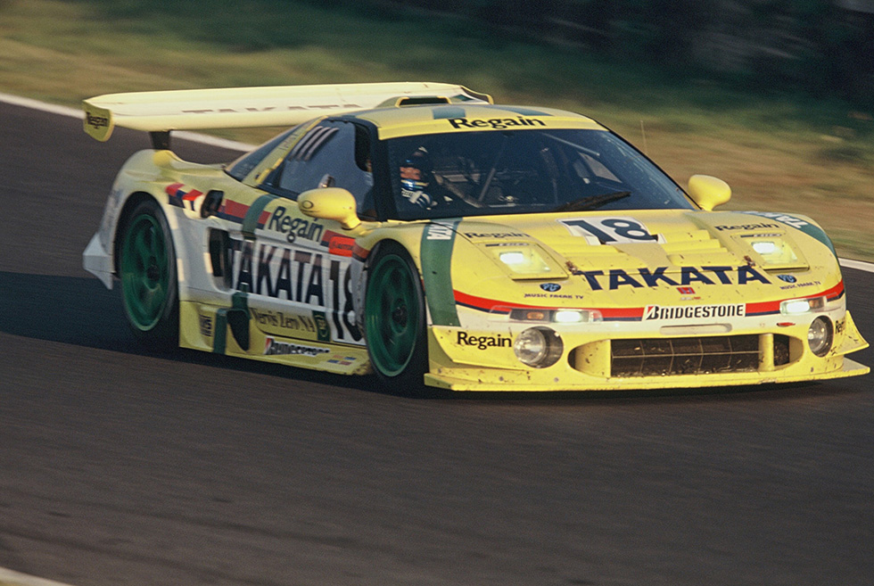 Secured pole position despite not setting a clear lap in qualifying. In the race, they conquered a distance three times longer than a typical GT race without dropping their pace.