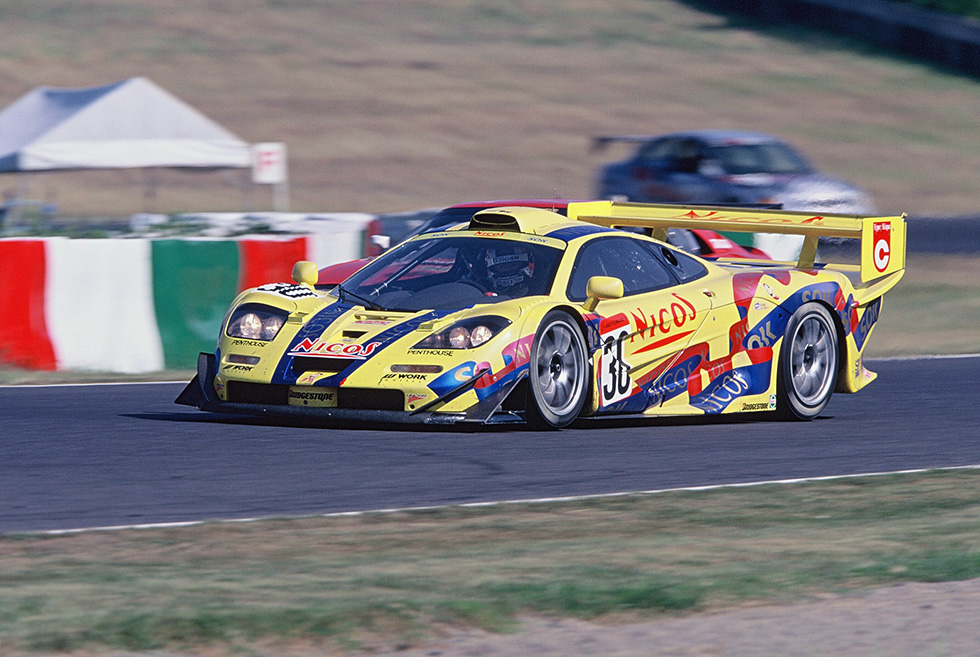 McLaren took 2nd place again following last year. Guest driver Masahiro Hasegami participated.