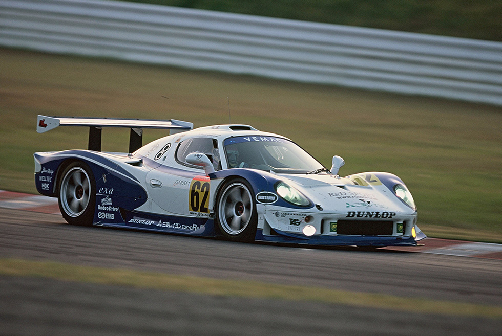 Despite being hit by fuel system troubles, Vemac finished 4th overall and won the GT300 class.