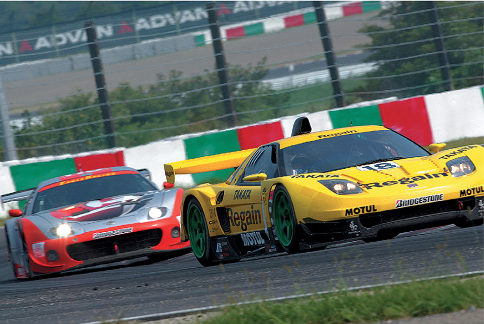 The #18 NSX, which won at GT Fuji, took the lead at the first pit stop and went on to dominate, winning the 1000km race without any trouble.
