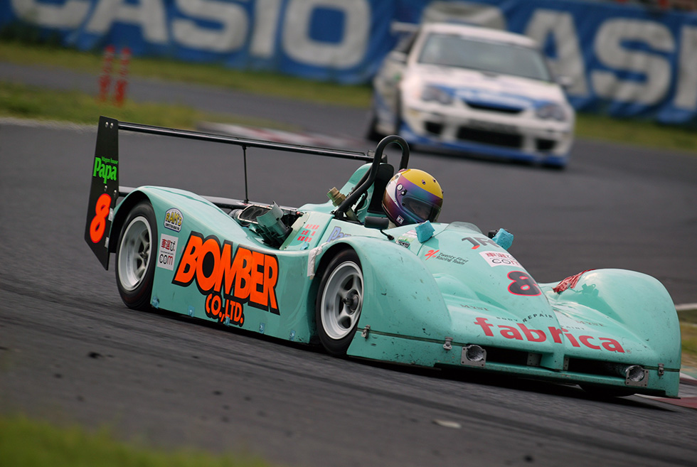 Despite encountering trouble near the end, #8 Oscar SK93 finished 14th overall and won the RS class.