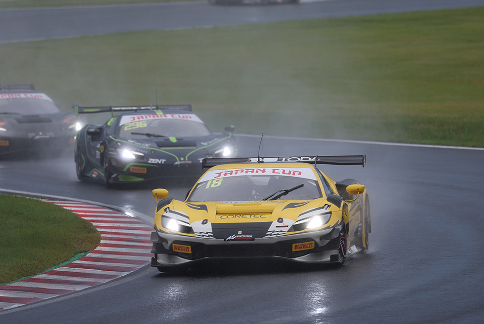 Japan Cup Race 1 was won by the Up Garage with ACR Ferrari 296GT3.