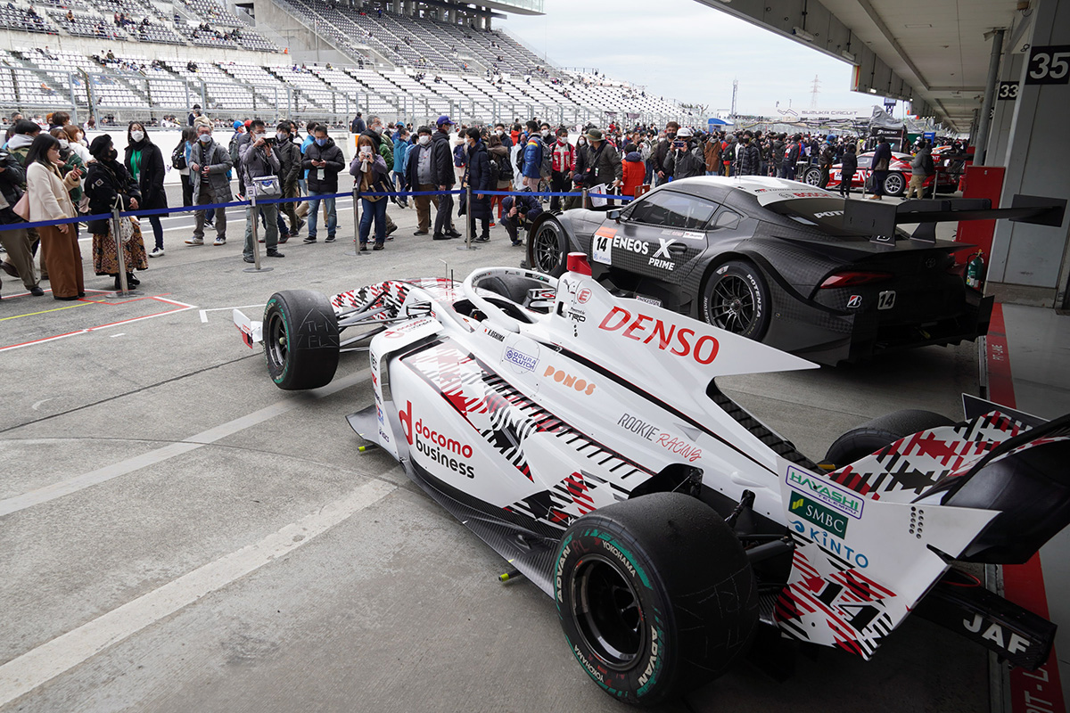 Pit Walk at Suzuka Circuit Fan Appreciation Day