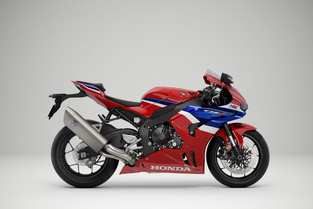 CBR1000RR-R FIREBLADE (Production Model)