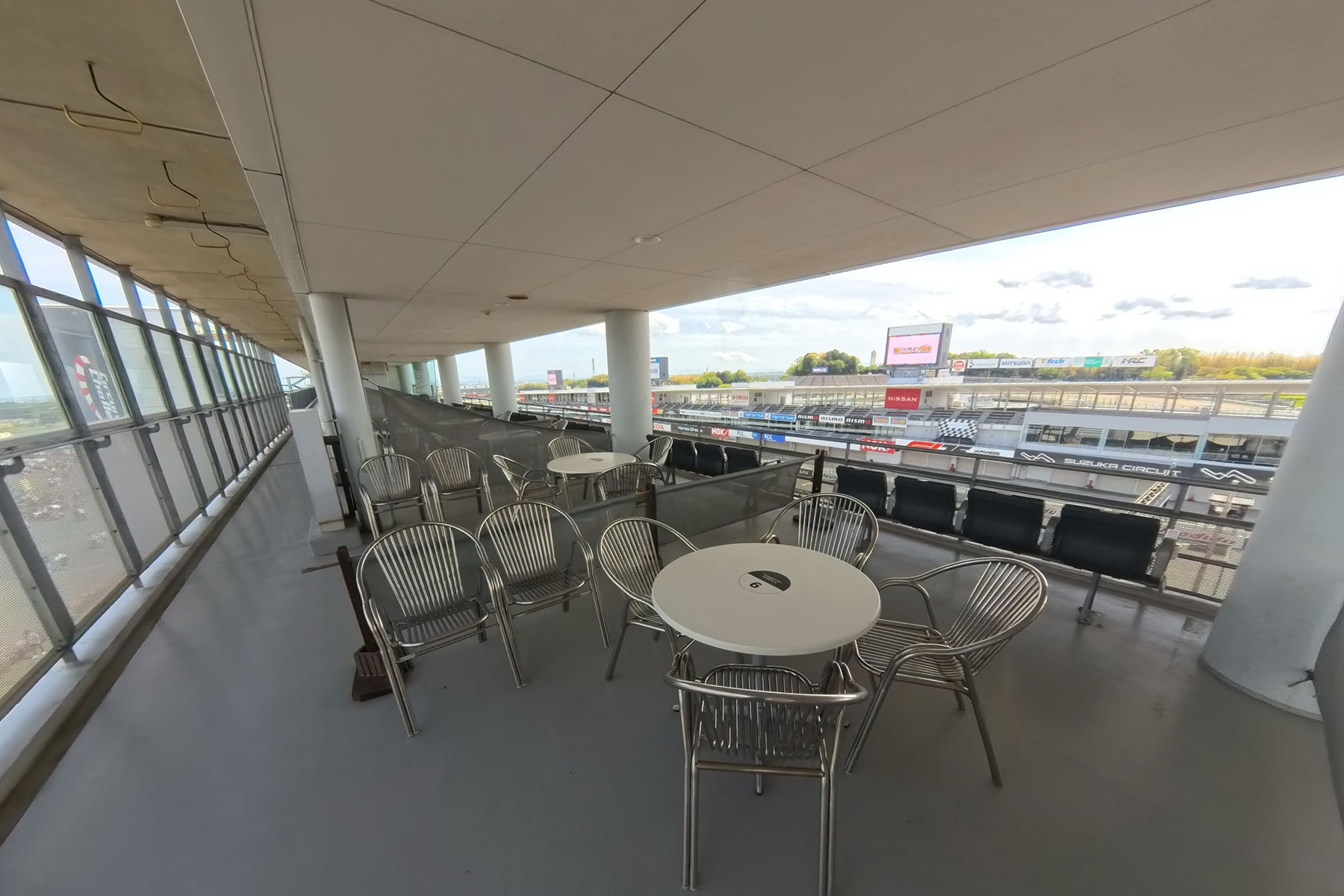 View from the Panorama Terrace. Easy-to-see location in front of the Circuit Vision.