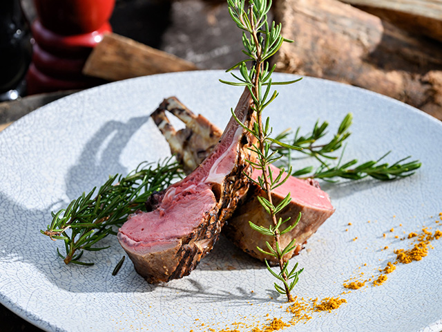 Grilled Lamb with Spices and Japanese-style Sauce