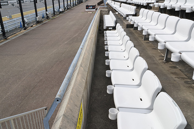 Front Row of J-K Block Ultra Outlet Seat