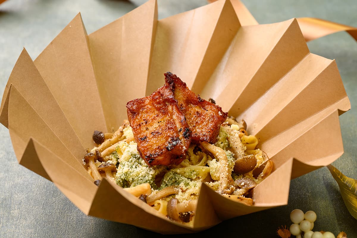 Chicken and Mushroom Basil Cheese Pasta