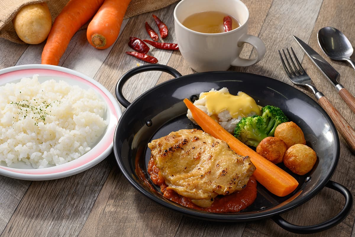 Grilled Chicken Steak Plate ~With Spicy Soup~