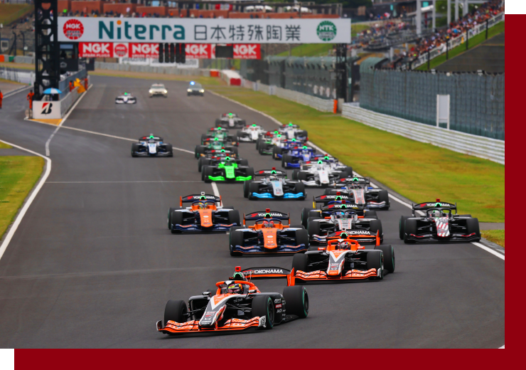 The race is finally starting!