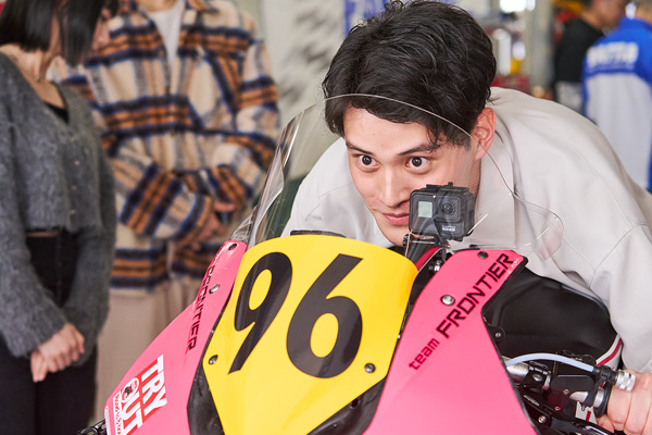 Experience the 8-Hour Endurance Race!
