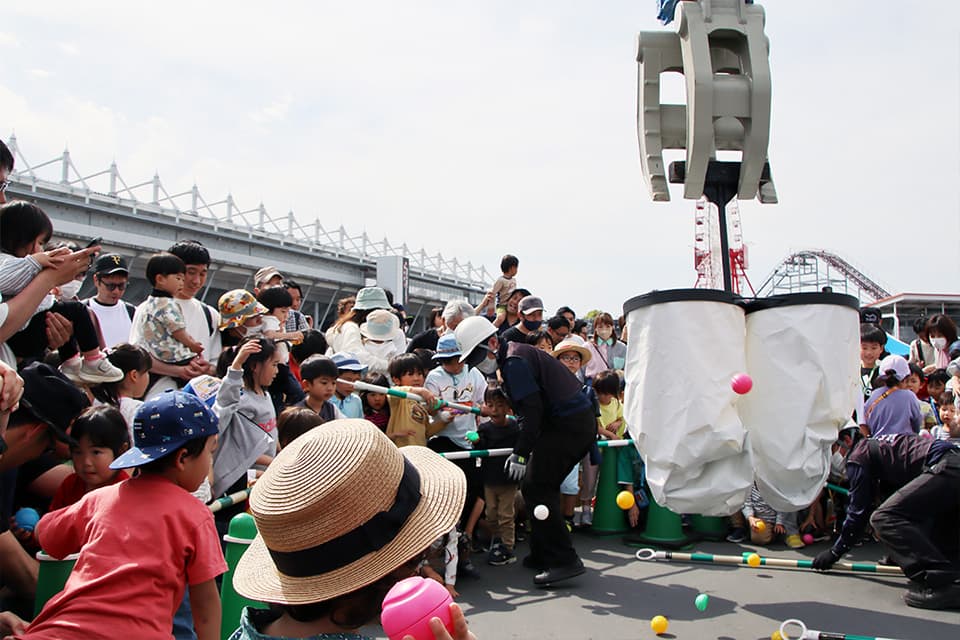 Real-time Demonstration Performance