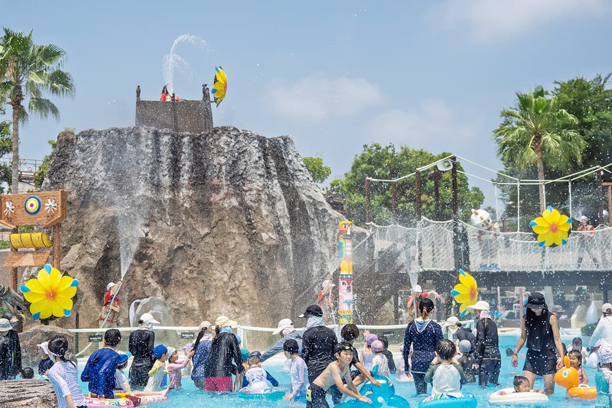 WATER PARK AQUA ADVENTURE Soaking Wet Party