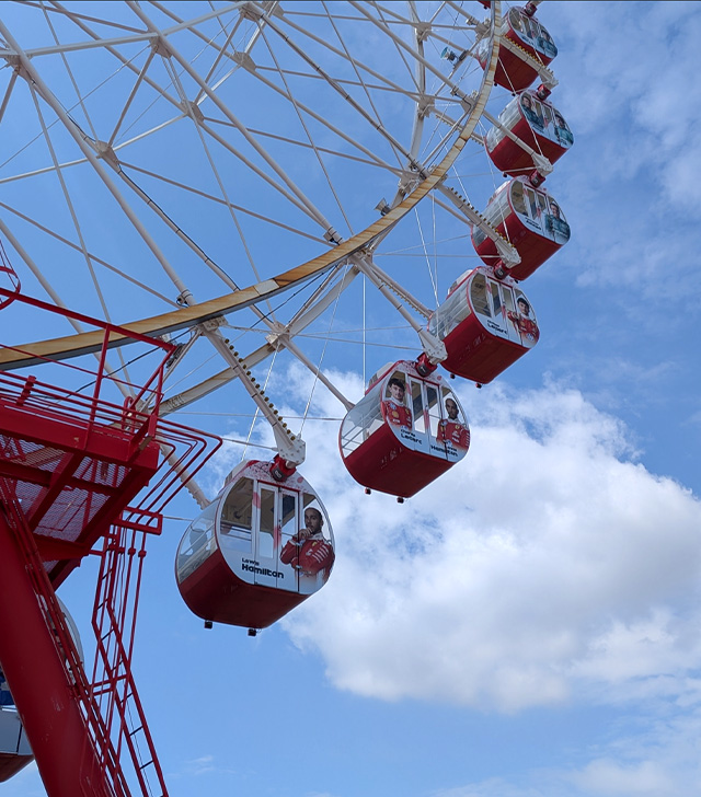 サーキットホイール特別ラッピング