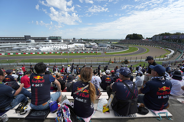 E席からのビュー（逆バンク方面）