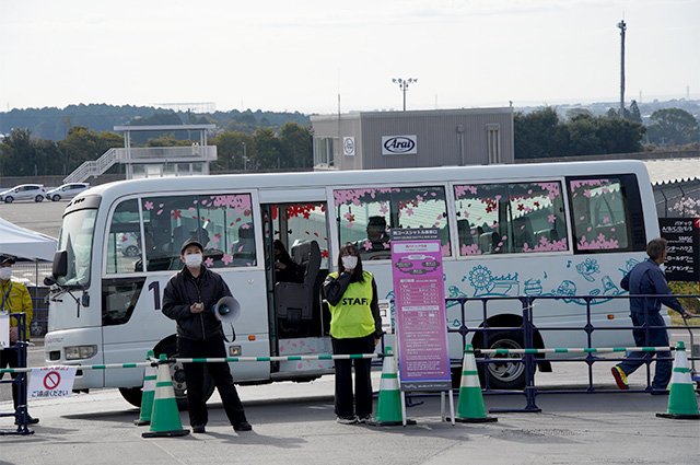 西コースシャトル