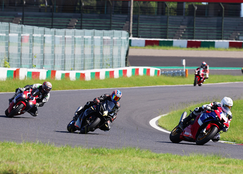 整備された安全なコースで高速走行可能