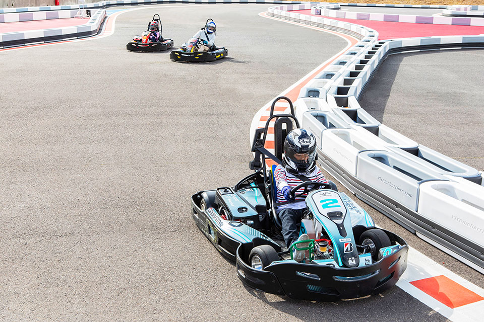 アタックステージ