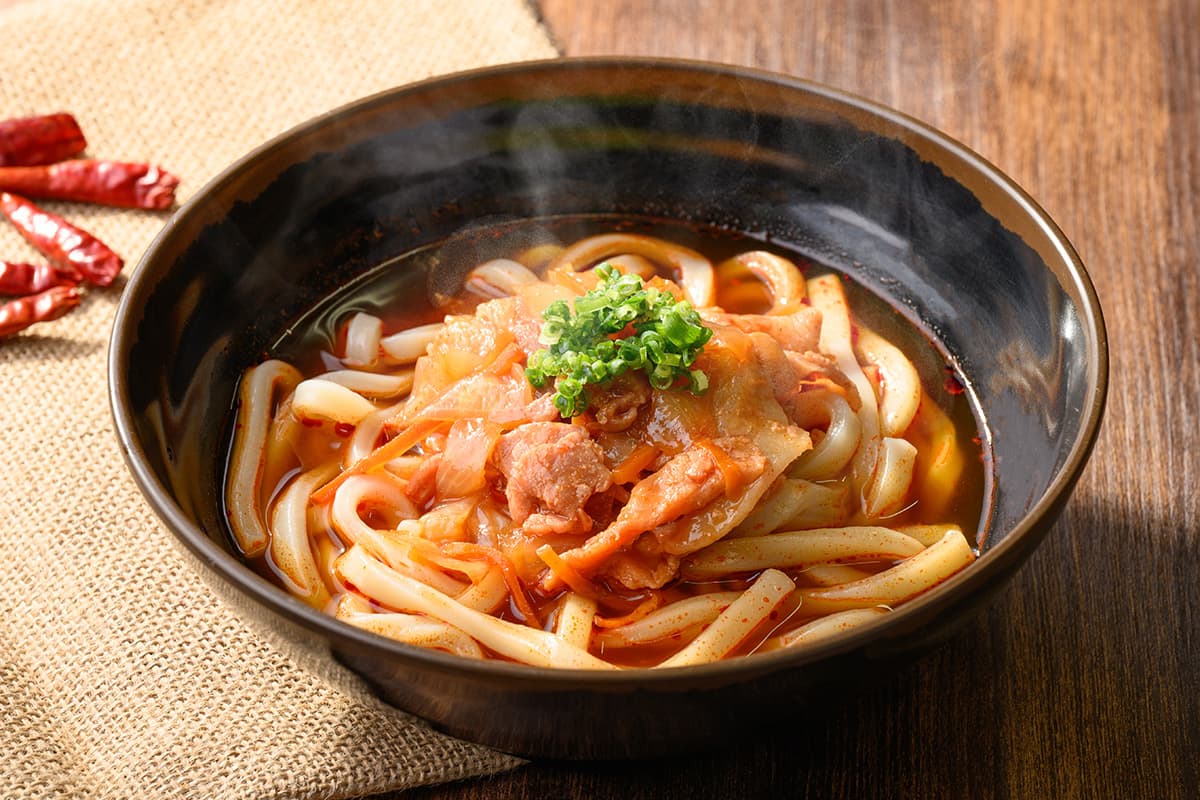 溫暖微辣泡菜鍋烏龍麵