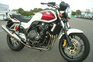 CB400SF