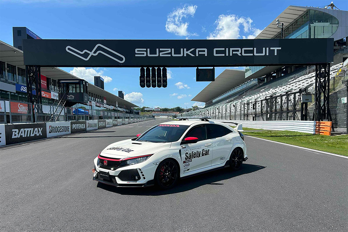 Honda CIVIC Type R（FK8）※歡迎廣場展示&搭乘體驗預定車輛